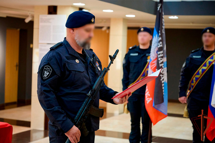 Бойцы спецназа приняли присягу в ДНР