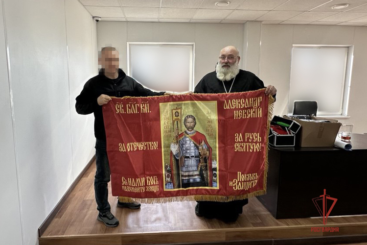 В Мариуполе прошла встреча представителя РПЦ и спецназа Росгвардии