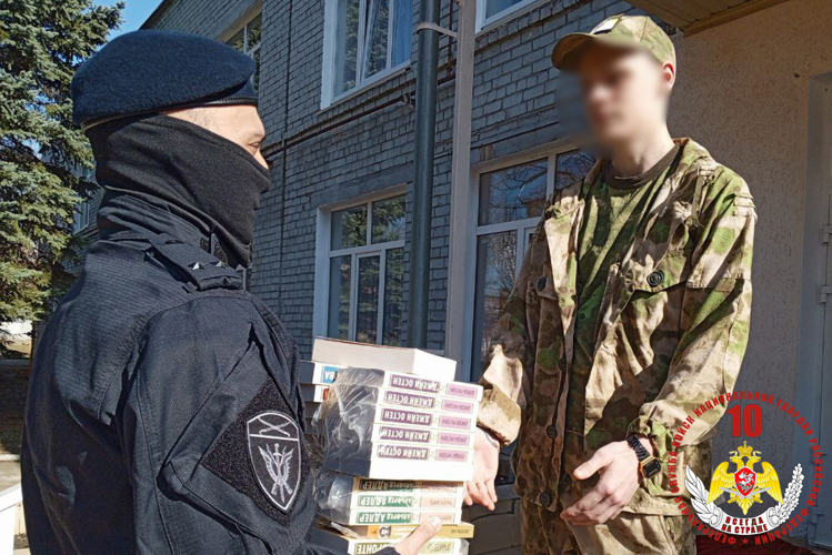 О многовековой истории войск правопорядка рассказали школьникам Донецка