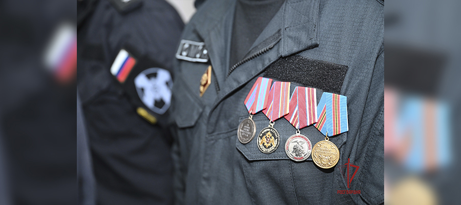 Сотрудникам ОМОН «Донбасс» вручили награды в честь дня образования отряда