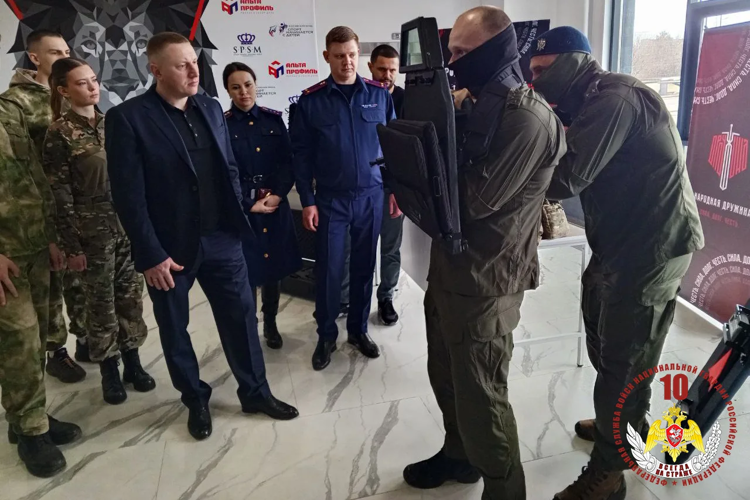 Росгвардия приняла участие в патриотическом форуме в Донецке 