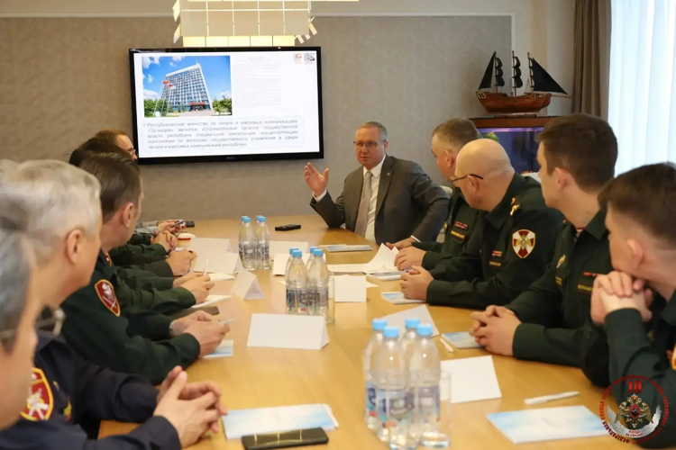 В ДНР росгвардейцы приняли участие во всероссийском учебно-методическом сборе в режиме ВКС
