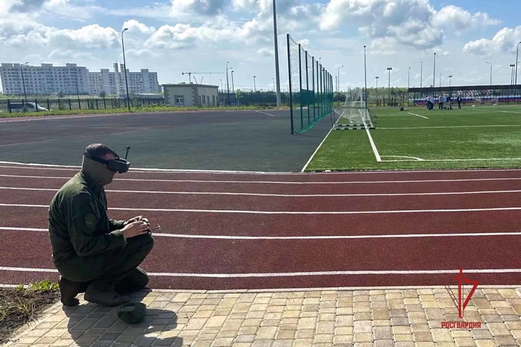 Росгвардейцы приняли участие в инженерном фестивале «На крыльях науки» в ДНР