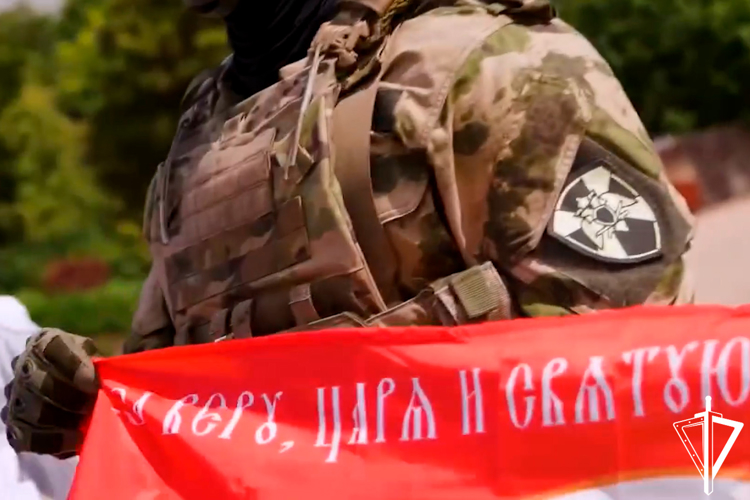Накануне Дня Крещения Руси росгвардейцы в ДНР провели специальную акцию
