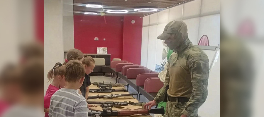 Акцию «Каникулы с Росгвардией» провели в Донецкой Народной Республике